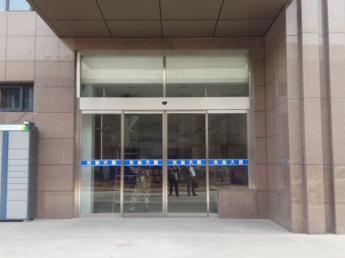 西安自动门厂家 西安感应门批发市场 西安自动旋转门价格
